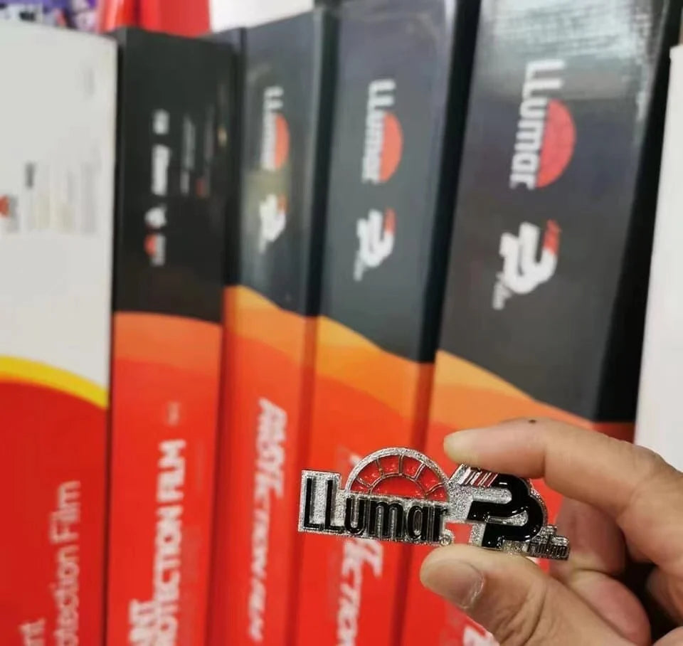 حماية اللومار لطلاء المركبات الأمريكية عالية الكارهة للماء لهيكل السيارة الشفاف فائق اللمعان Llumar Platinum PPF Tesla Model S
