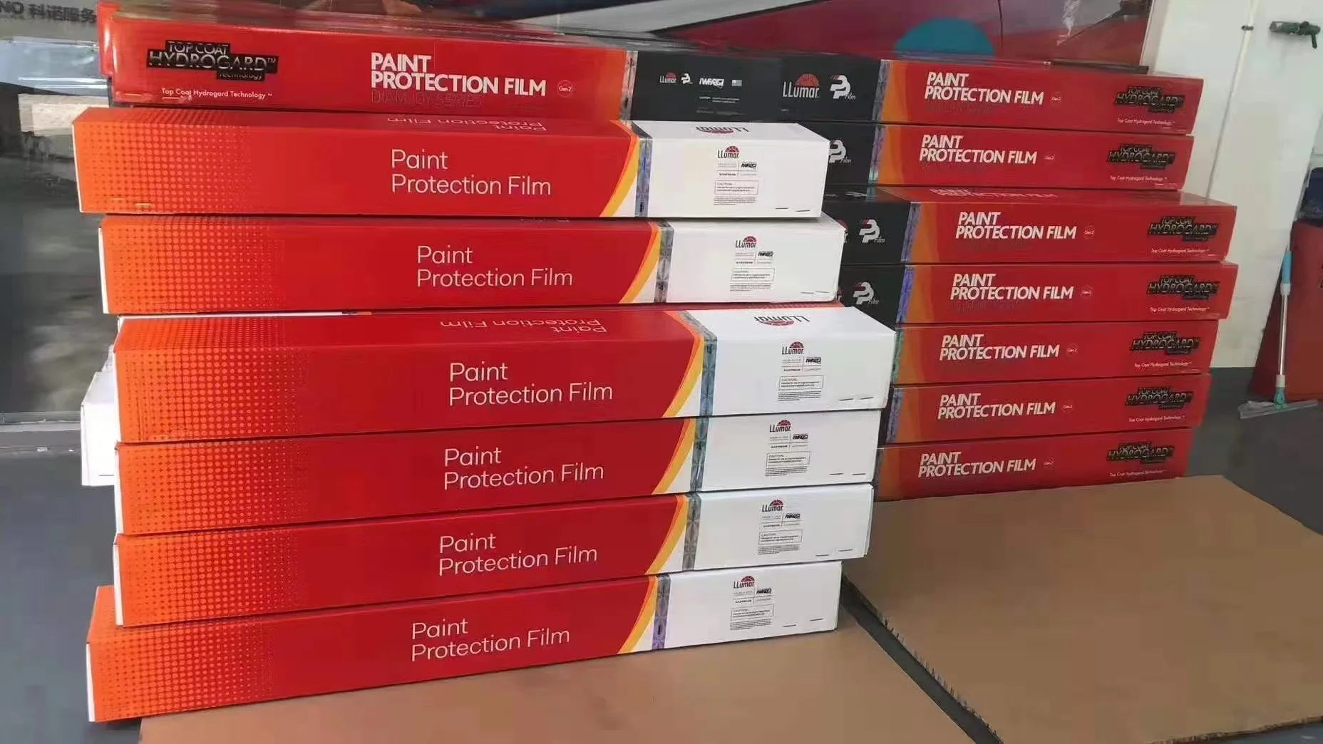 فيلم حماية طلاء العناية بالبشرة LLumar Platinum 3M PRO 4 Extra PPF TPU المصنوع من ألياف الكربون اللامعة وغير اللامعة، ملصقات هيكل السيارة